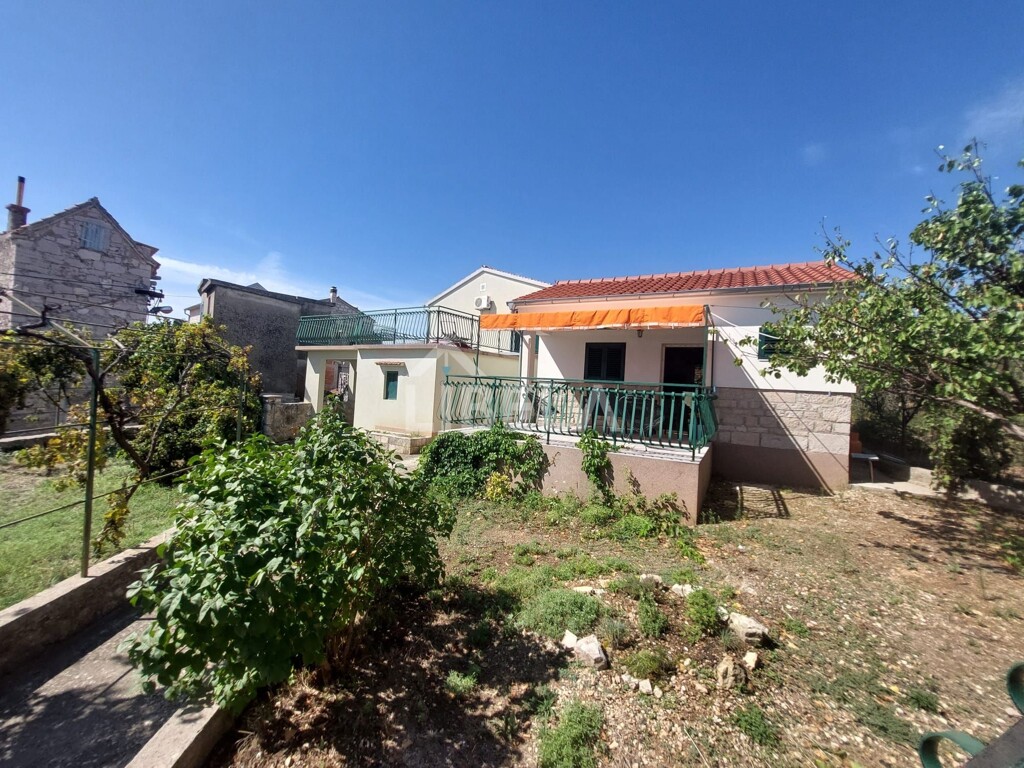 Image 6119250 - 8