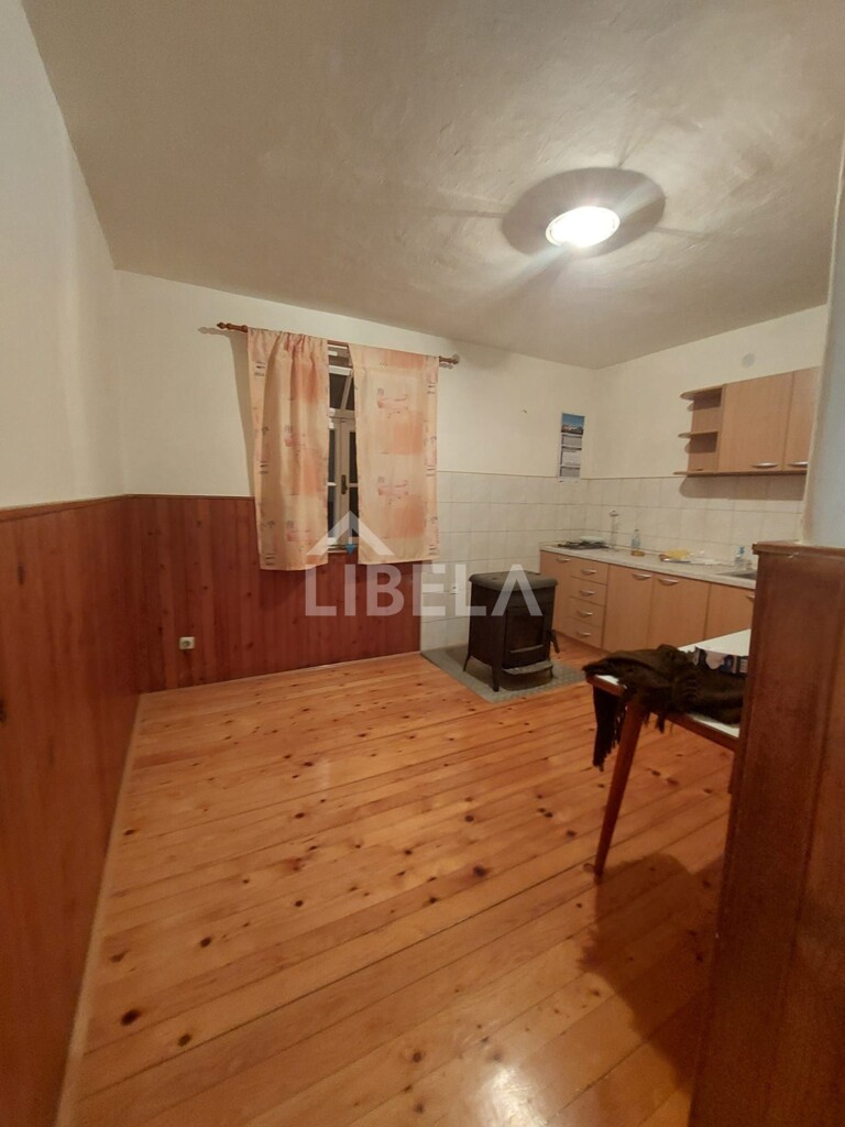 Image 6119250 - 24