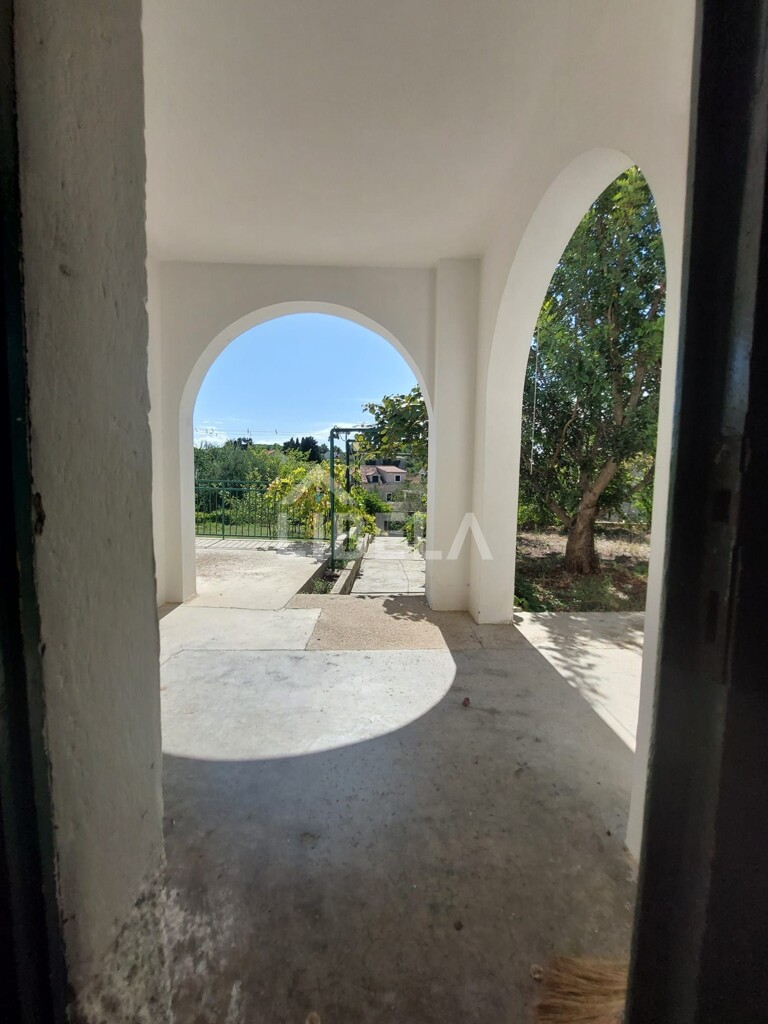 Image 6119250 - 4