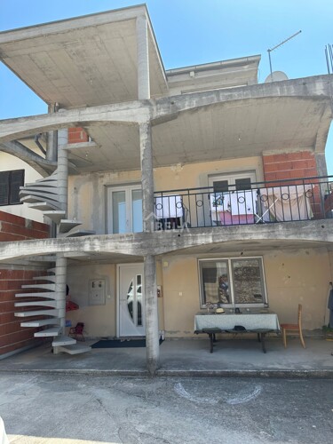 Kuča na 3 etaže, 180 m2, Bibinje, Poljarska ulica