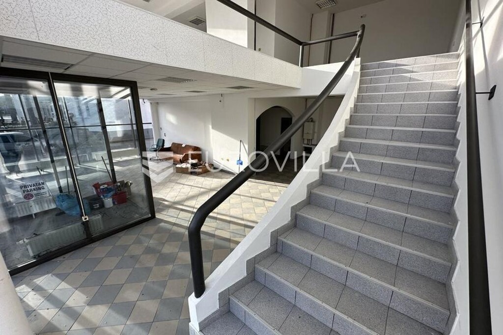 Image 6119785 - 16