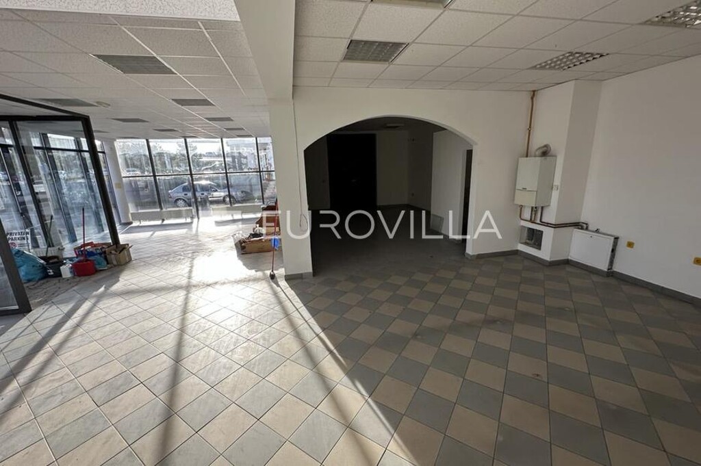 Image 6119785 - 13