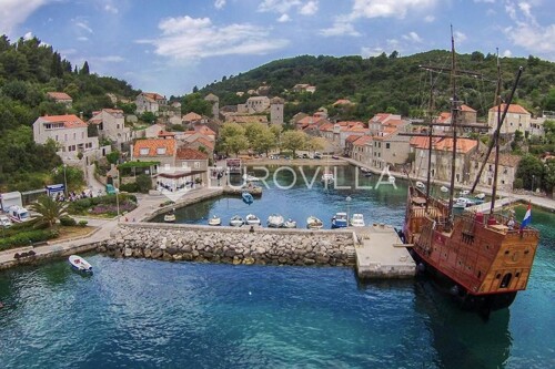 Otok Šipan, građevinsko zemljište 2.600 m2
