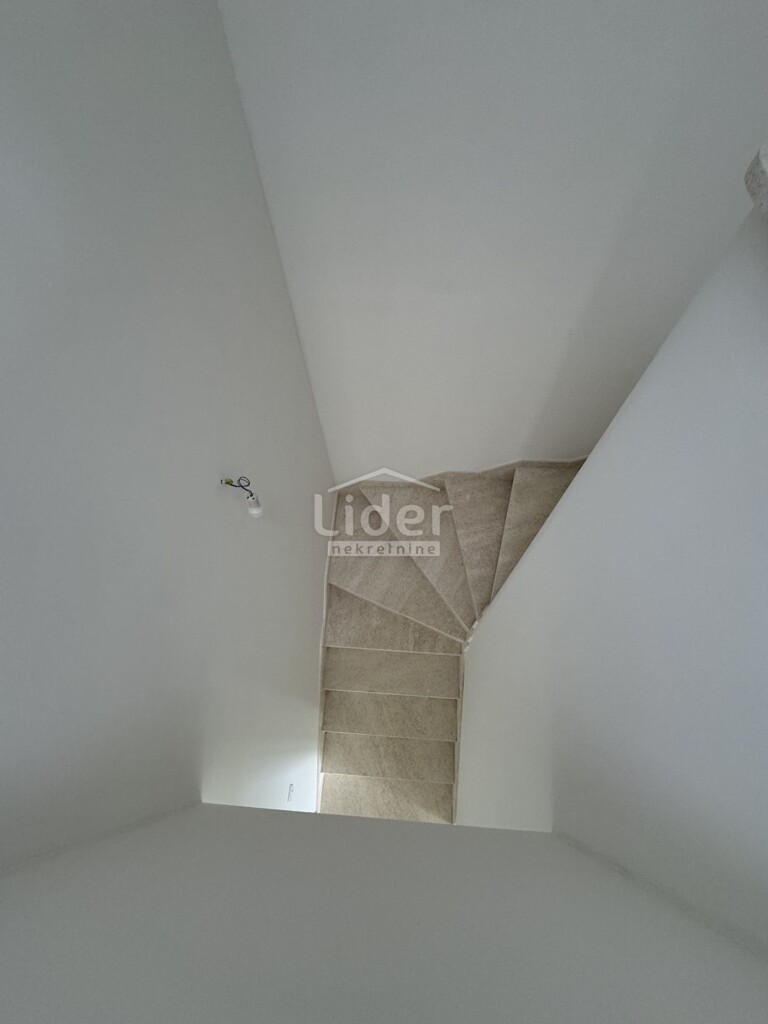 Image 6119816 - 12