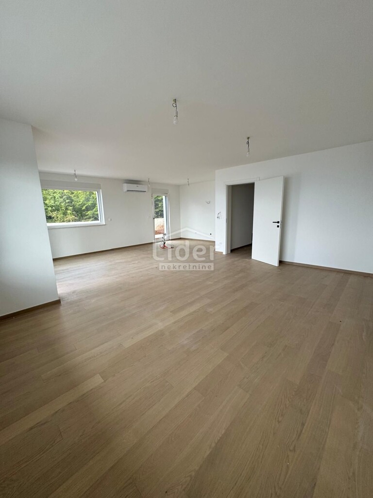 Image 6119816 - 5