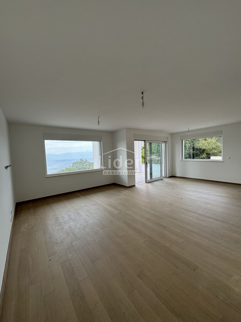 Image 6119816 - 6