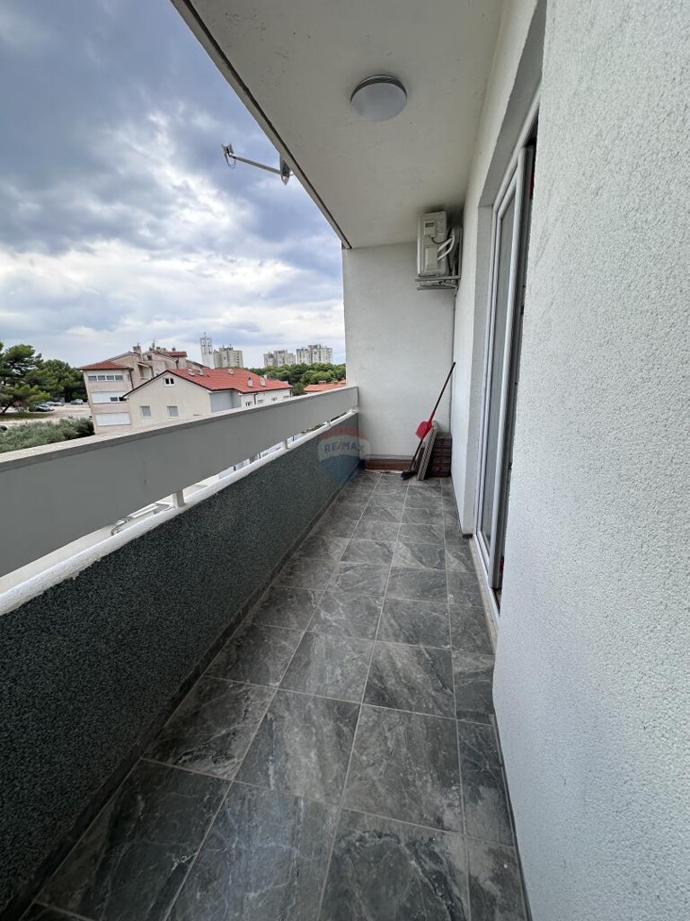 Image 6119992 - 5