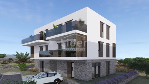 Thumbnail 6120316 - 1