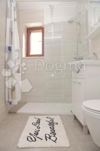 Thumbnail 6120368 - 11