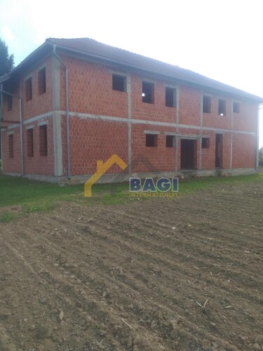 Thumbnail 6120399 - 4