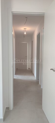Thumbnail 6120524 - 8