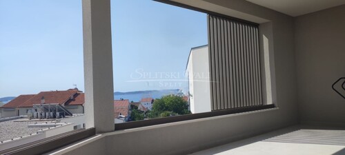 Thumbnail 6120524 - 3
