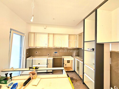 Thumbnail 6120553 - 1