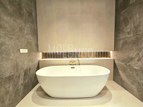 Thumbnail 6120553 - 11