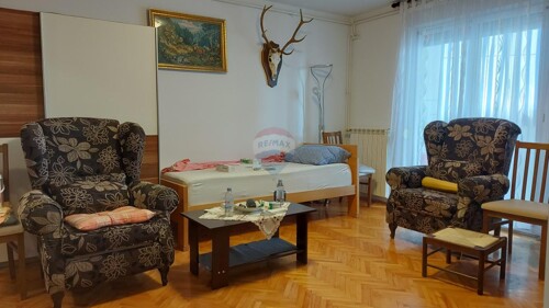 Thumbnail 6120667 - 5