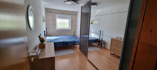 Thumbnail 6120671 - 4