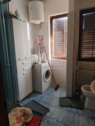 Thumbnail 6121435 - 3