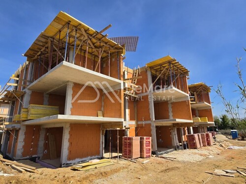 Thumbnail 6121632 - 1