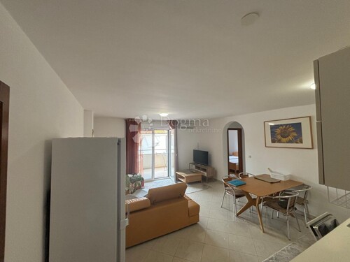 Thumbnail 6122376 - 1