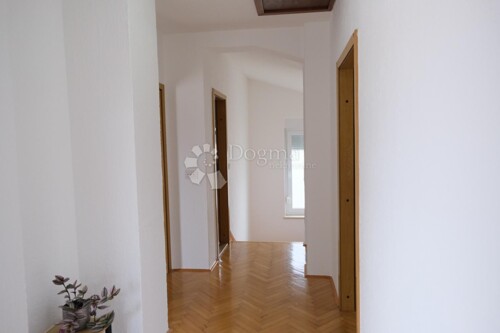 Thumbnail 6122382 - 8