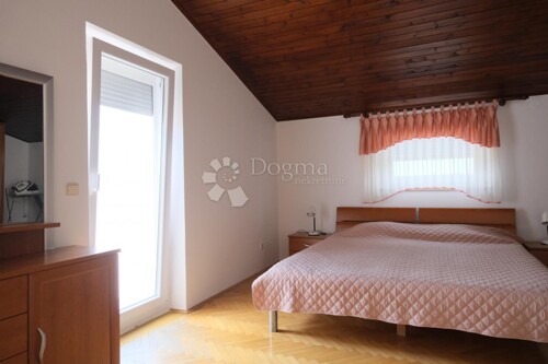 Thumbnail 6122382 - 13