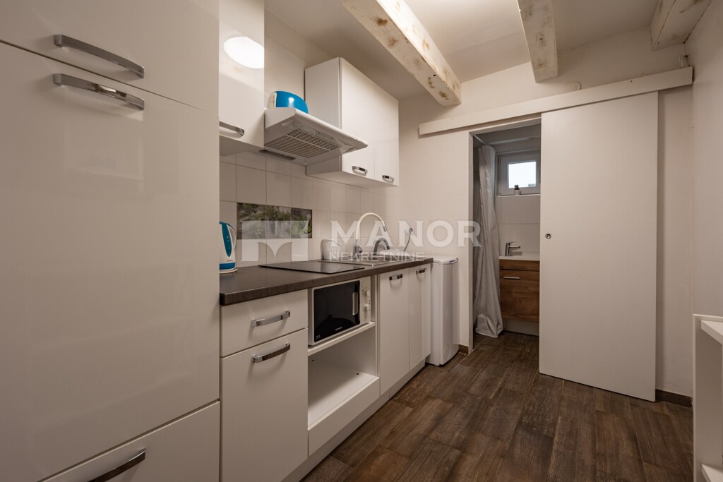 Image 6125015 - 6