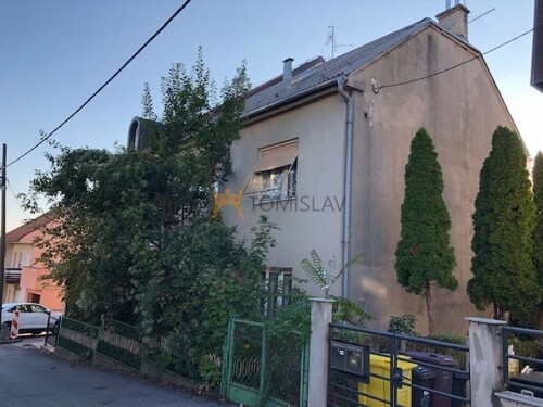 Maksimir -građevinsko zemljište sa kućom i građ.dozvolom