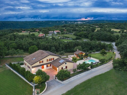 Predivna kuća za odmor na mirnoj lokaciji, Sveti Petar u šum