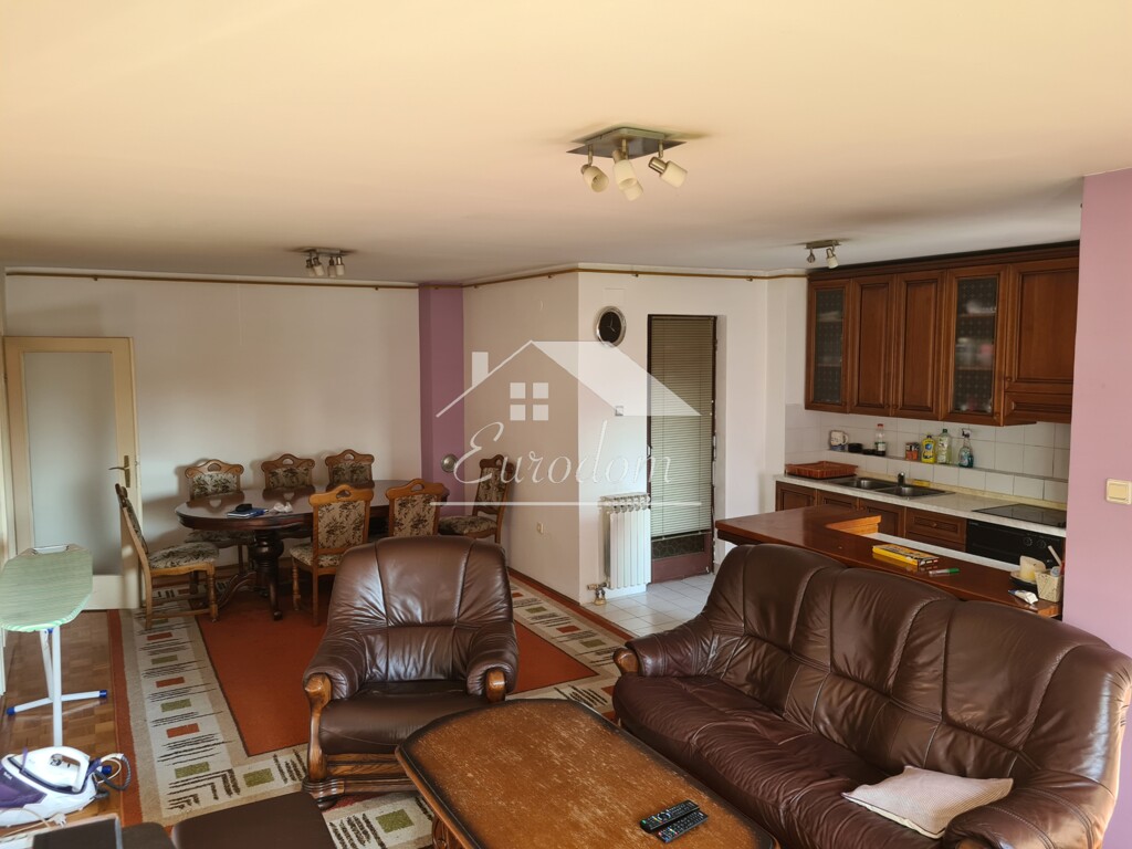 Image 6125989 - 7
