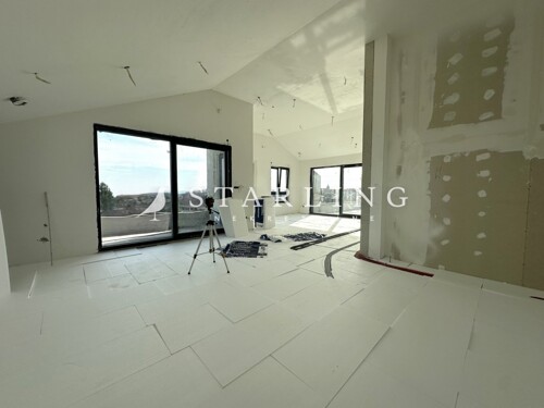 Thumbnail 6126120 - 4