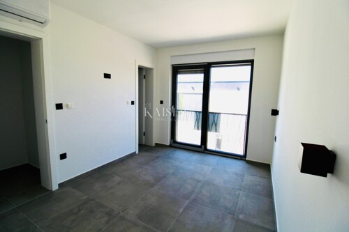 Thumbnail 6126976 - 8