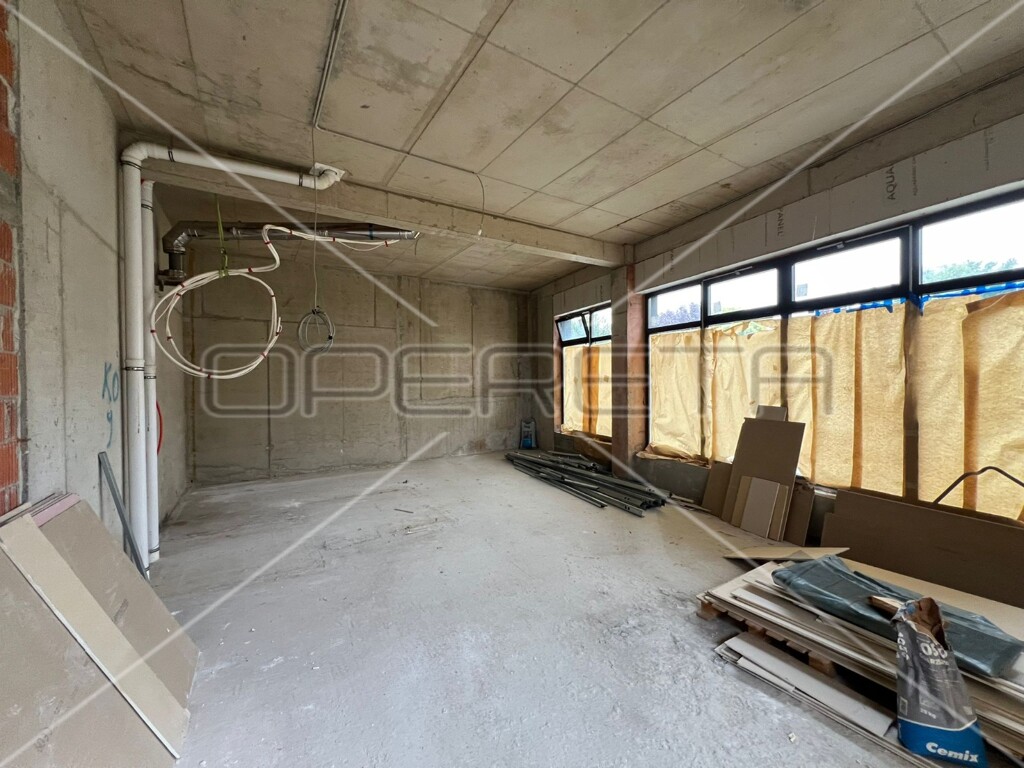 Image 6127576 - 3