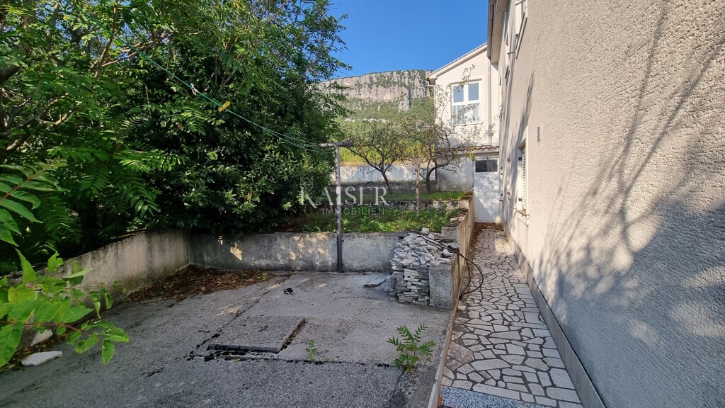Image 6127578 - 9