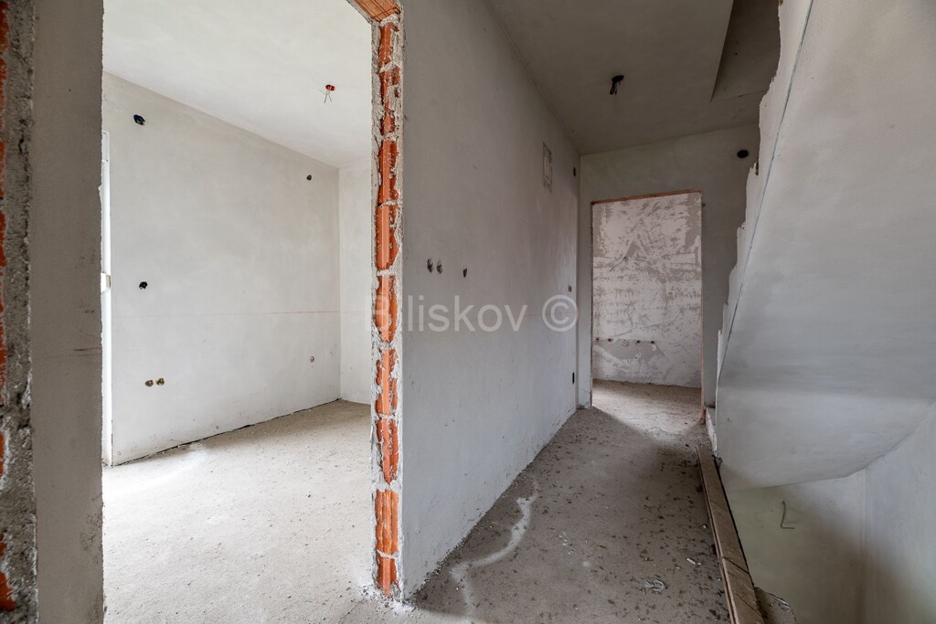 Image 6128443 - 10