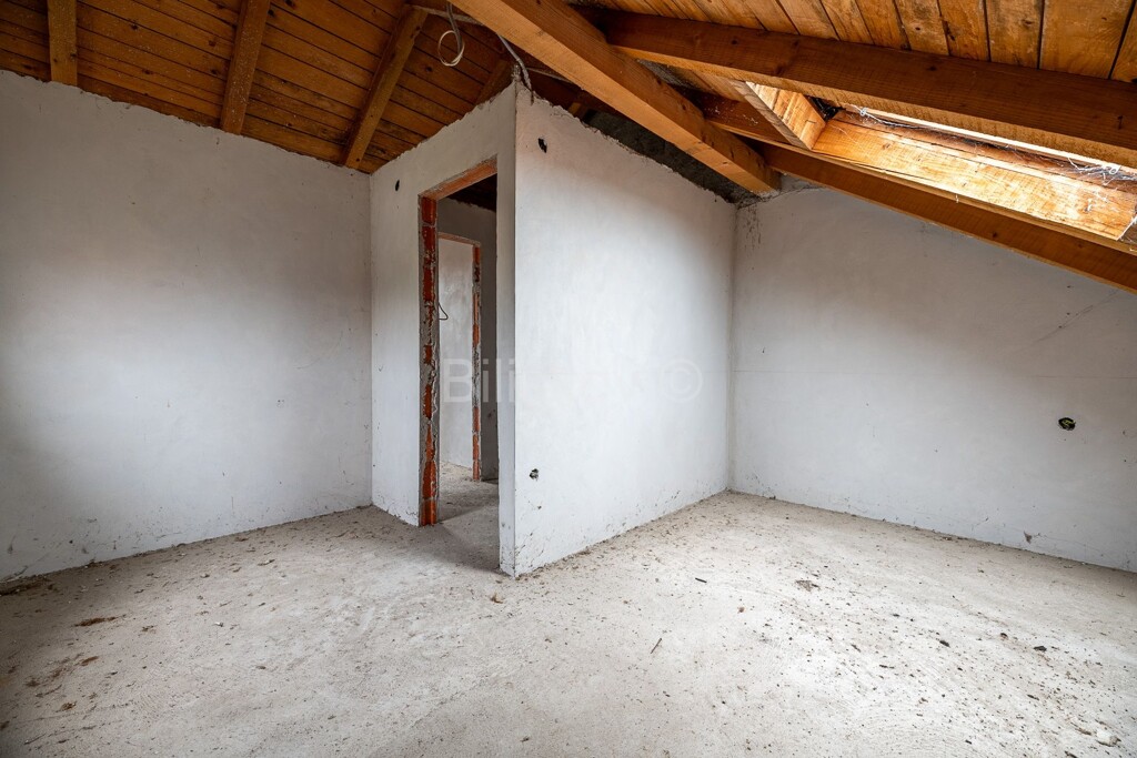 Image 6128443 - 17