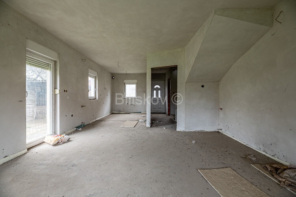 Image 6128443 - 5