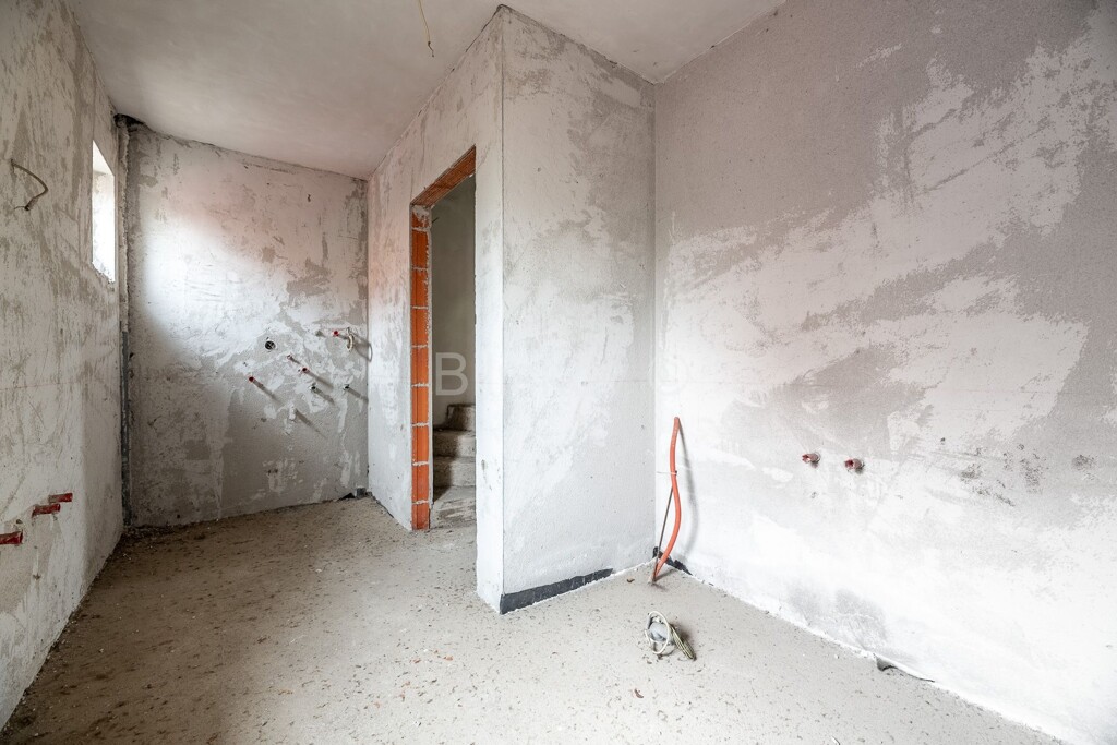 Image 6128443 - 12