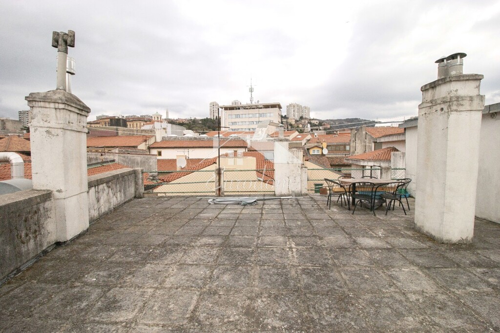Image 6128574 - 9