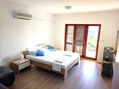 Thumbnail 6130262 - 11