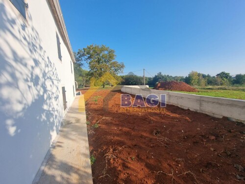 Istra-Barban-Stancija na 2000m2 sa bazenom