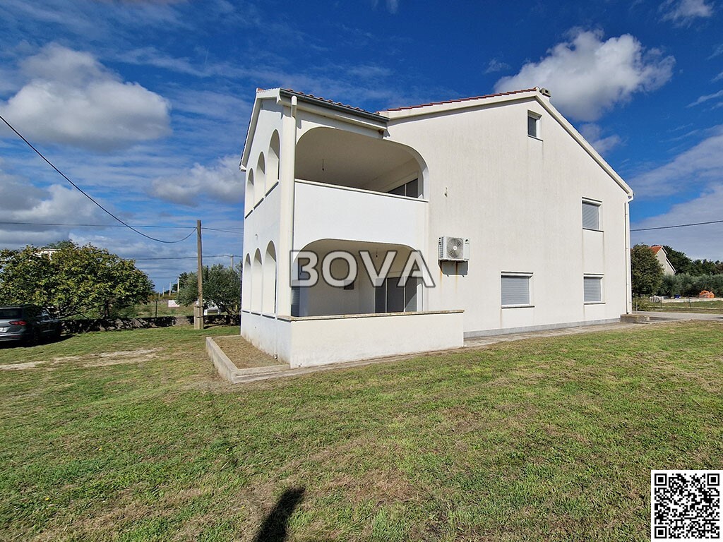 Image 6135677 - 3