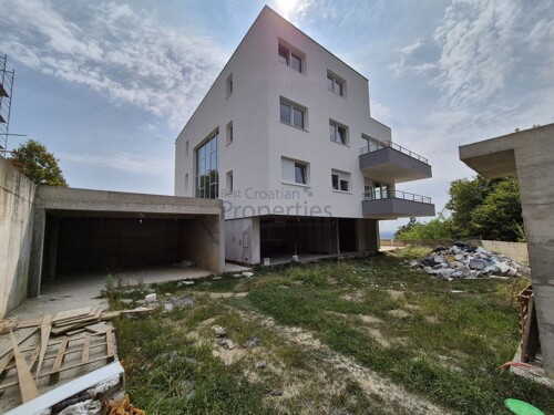 Thumbnail 6135877 - 21