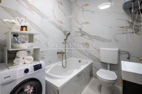 Thumbnail 6135909 - 10