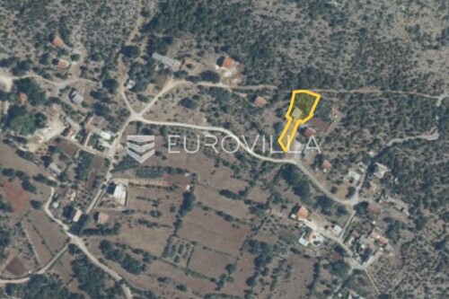 Donja slivnica, građevinsko zemljište 1508 m2 u izgrađenom djelu naselja