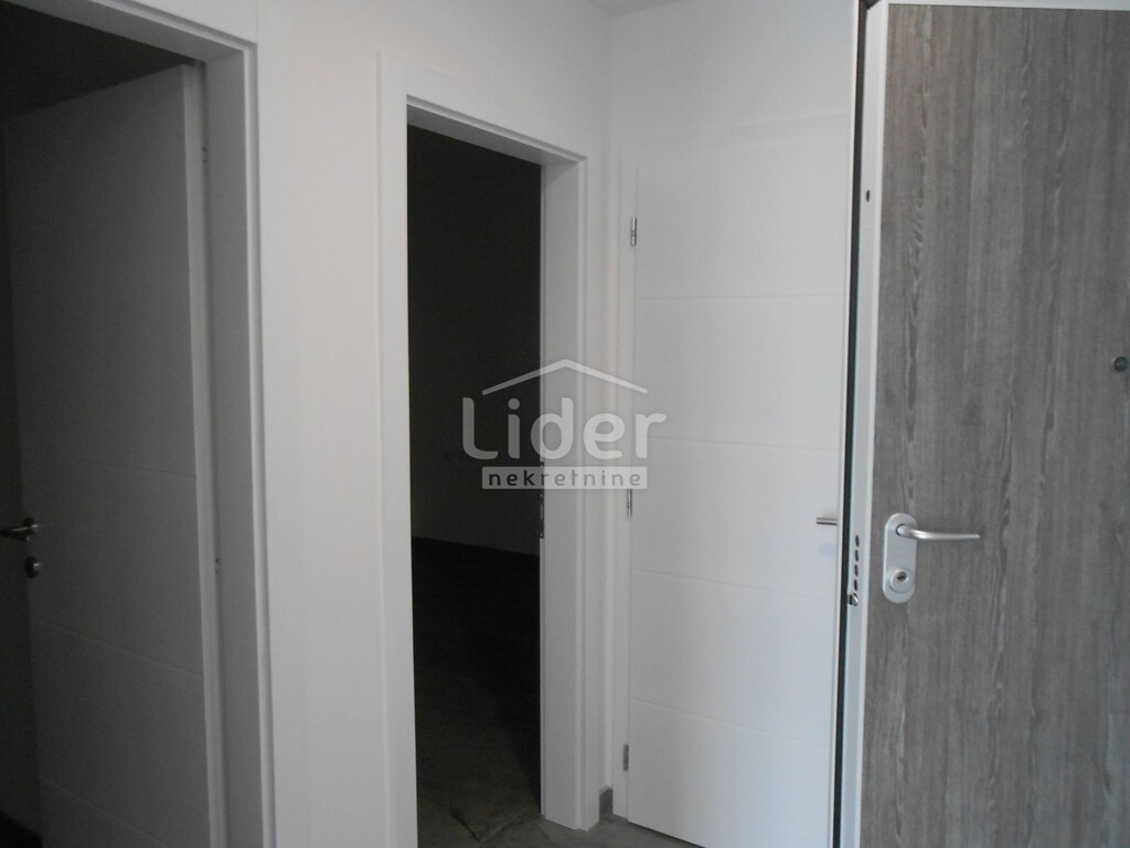 Image 6136239 - 12