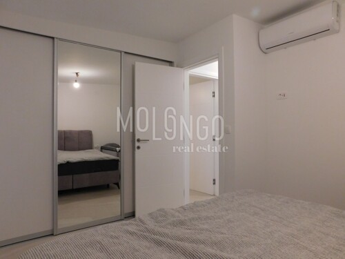 Thumbnail 6136355 - 8