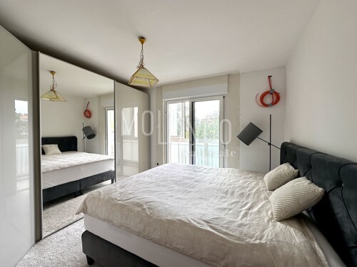 Thumbnail 6136358 - 9