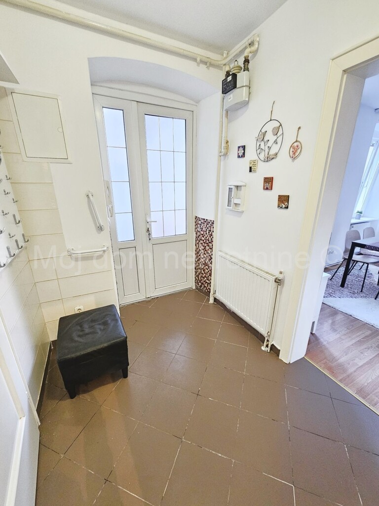 Image 6136361 - 12