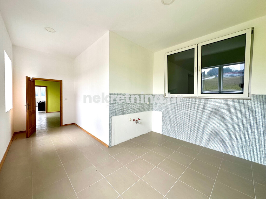 Image 6136661 - 19