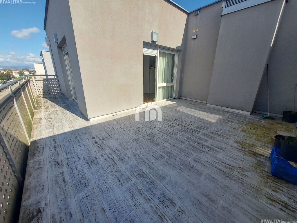 Image 6136820 - 9
